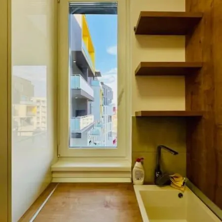 Joy Vivalia V6a-50 Apartment *